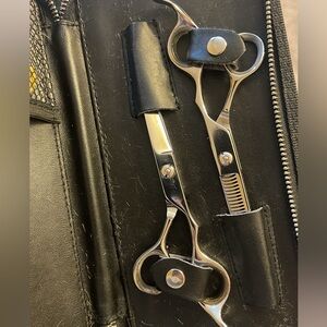 Cricket shears and thinning shears